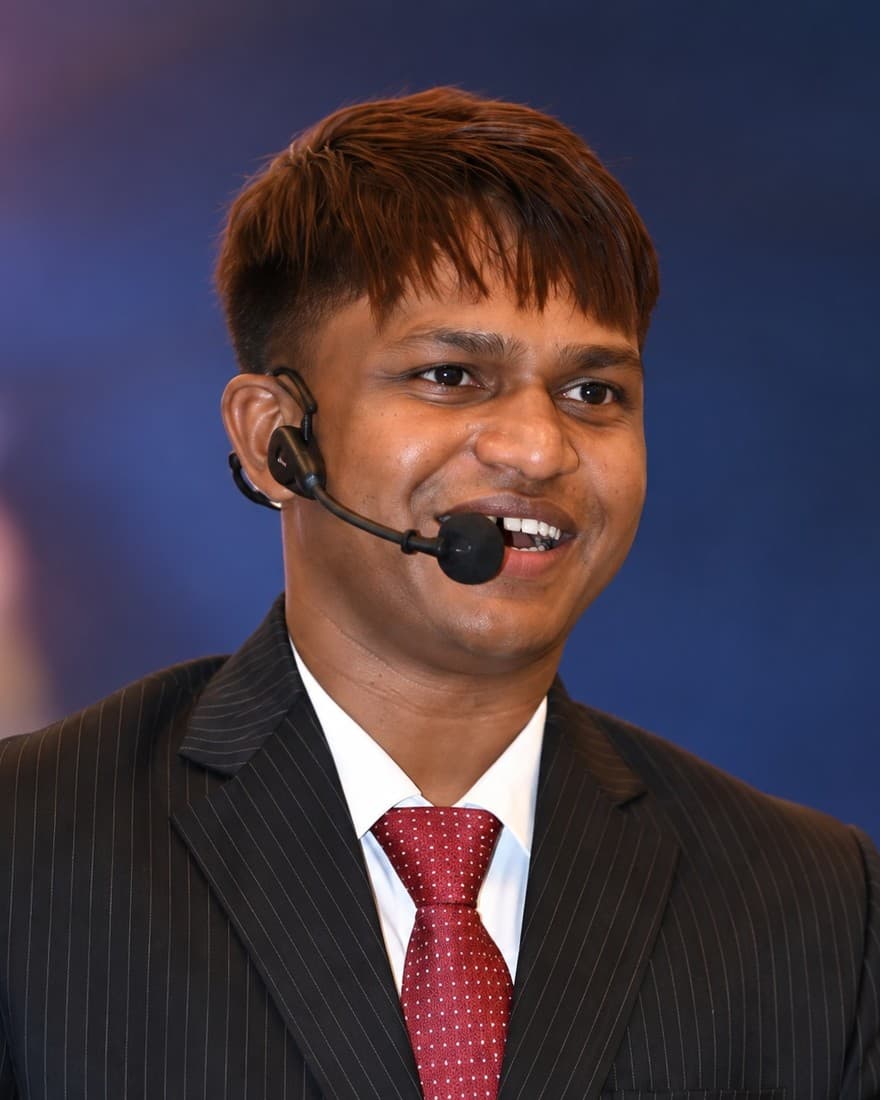 Mr. Sanjay Vad, Founder of TheLeadeX